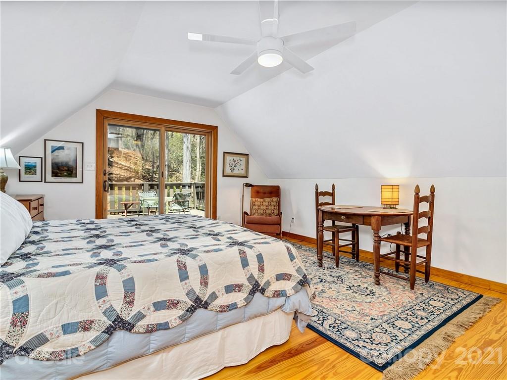 1161 Bee Branch Road Bakersville NC 28705