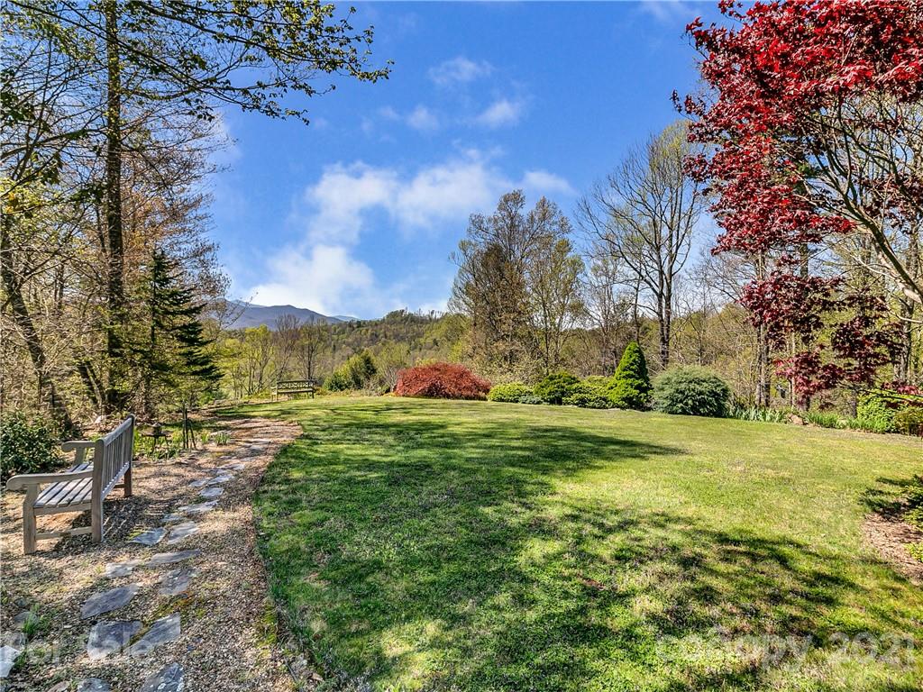 1161 Bee Branch Road Bakersville NC 28705