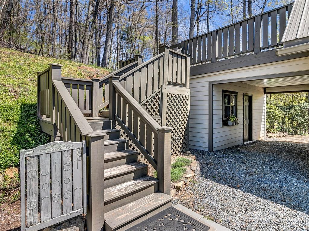 1161 Bee Branch Road Bakersville NC 28705