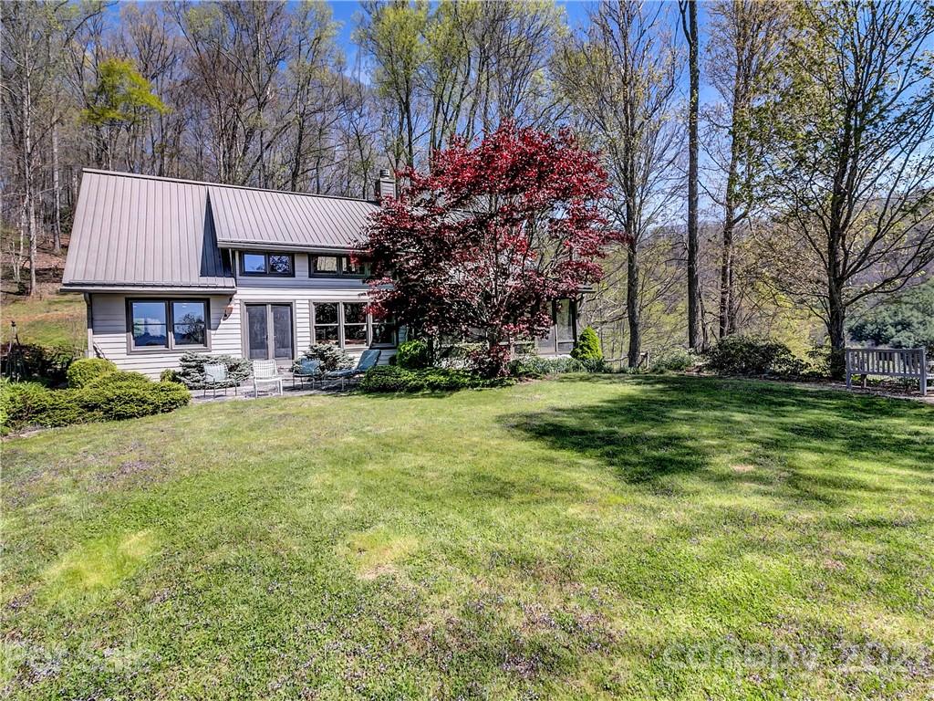 1161 Bee Branch Road Bakersville NC 28705