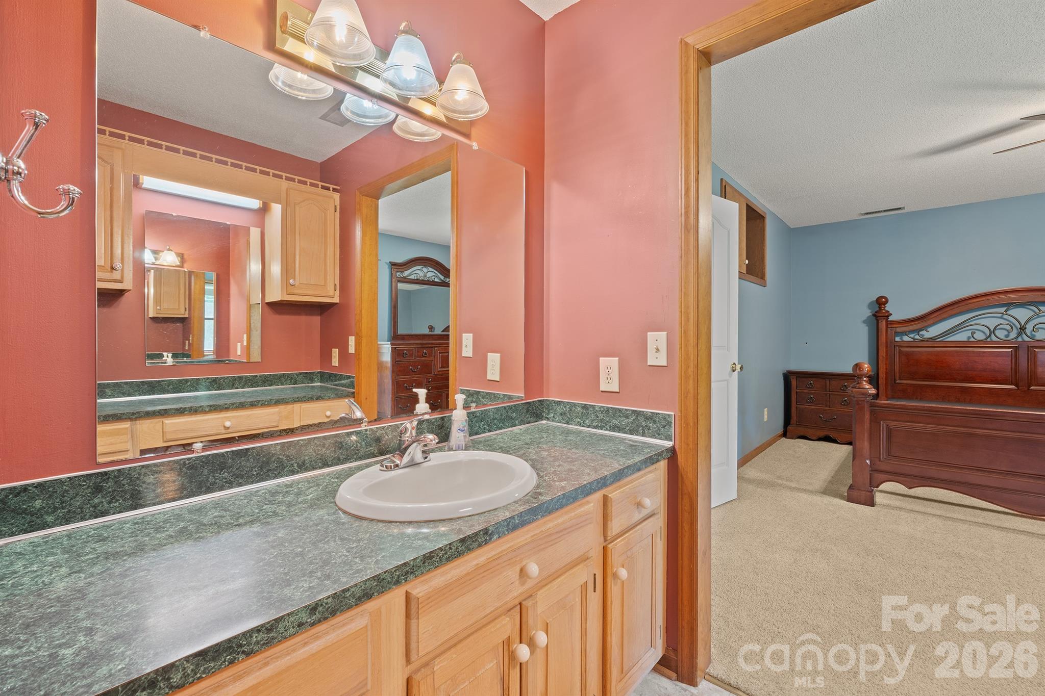 725 Sunridge Drive Lincolnton NC 28092