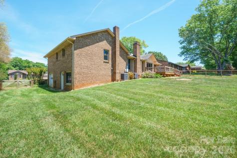 725 Sunridge Drive Lincolnton NC 28092