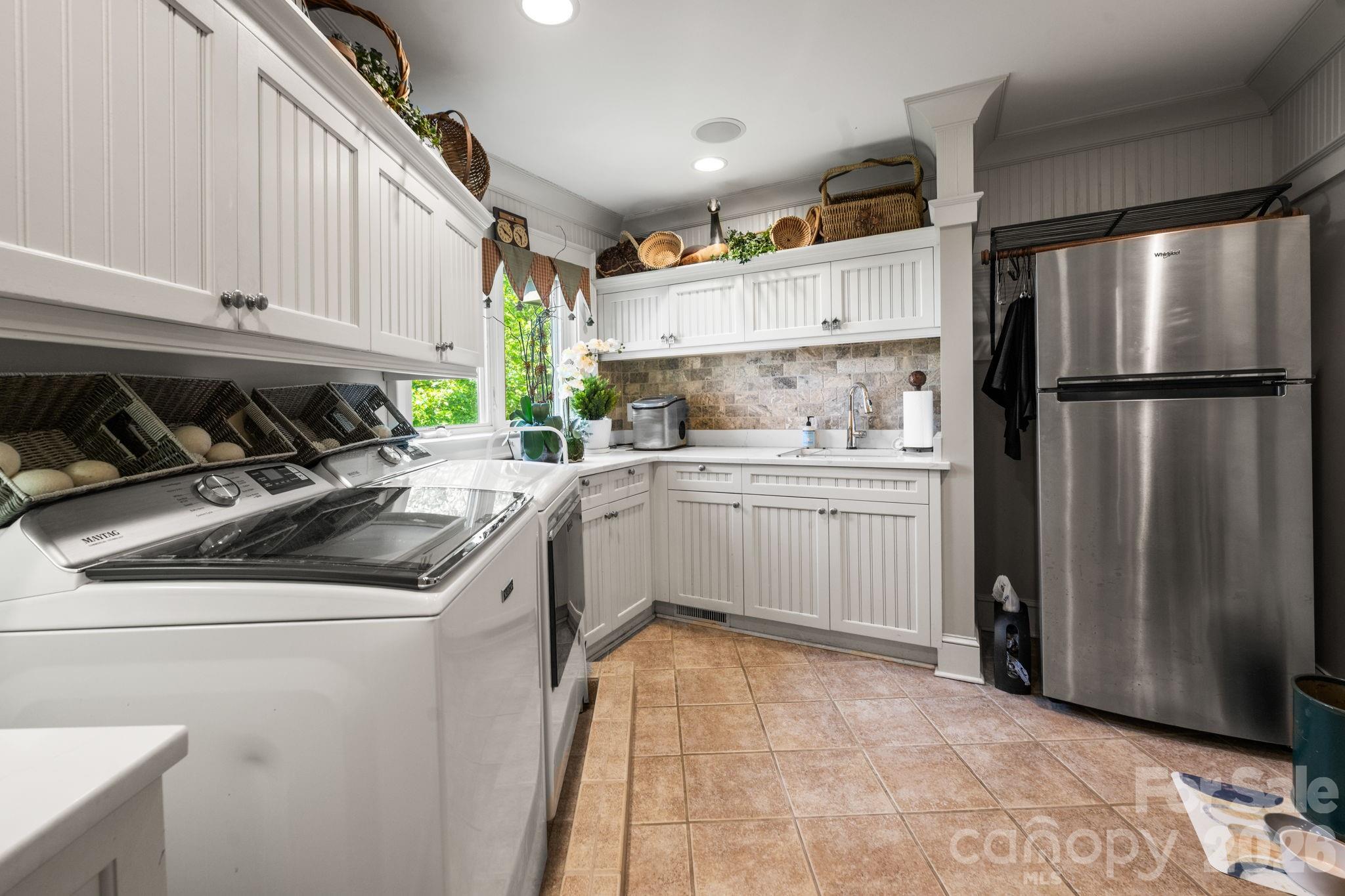 1938 Main Street Blowing Rock NC 28605