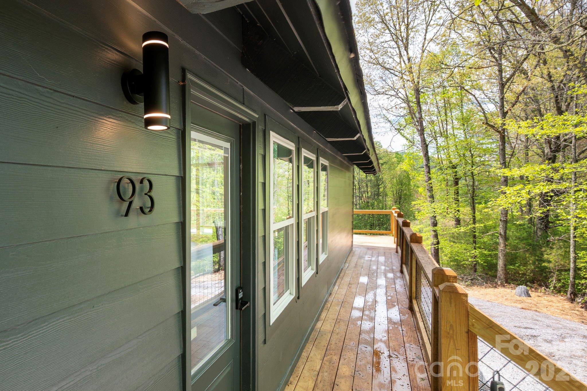 93 Horse Ring Drive Burnsville NC 28714