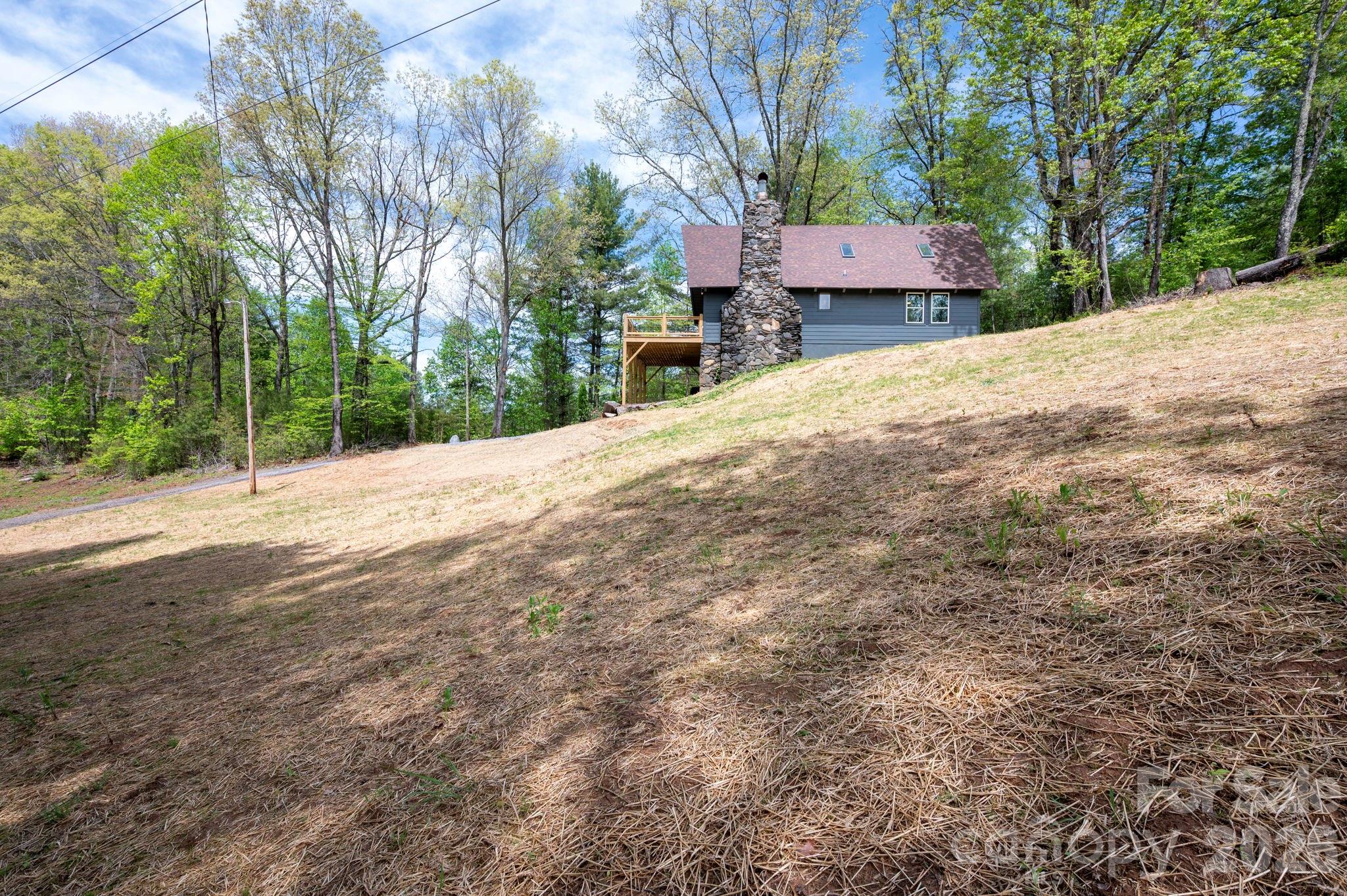 93 Horse Ring Drive Burnsville NC 28714
