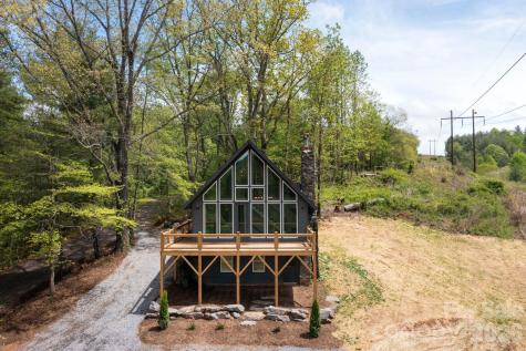 93 Horse Ring Drive Burnsville NC 28714