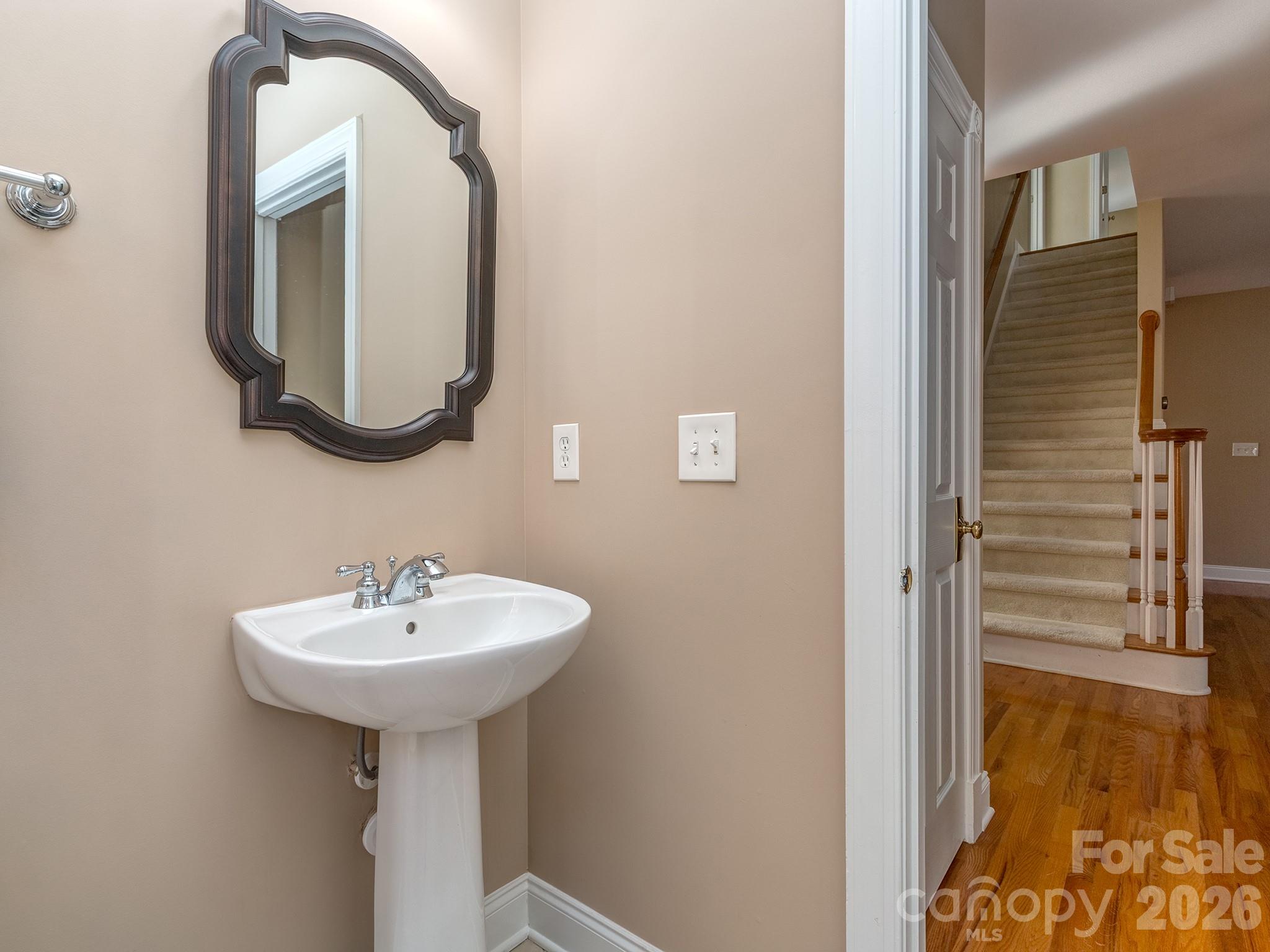 614 Ashgrove Lane Charlotte NC 28270