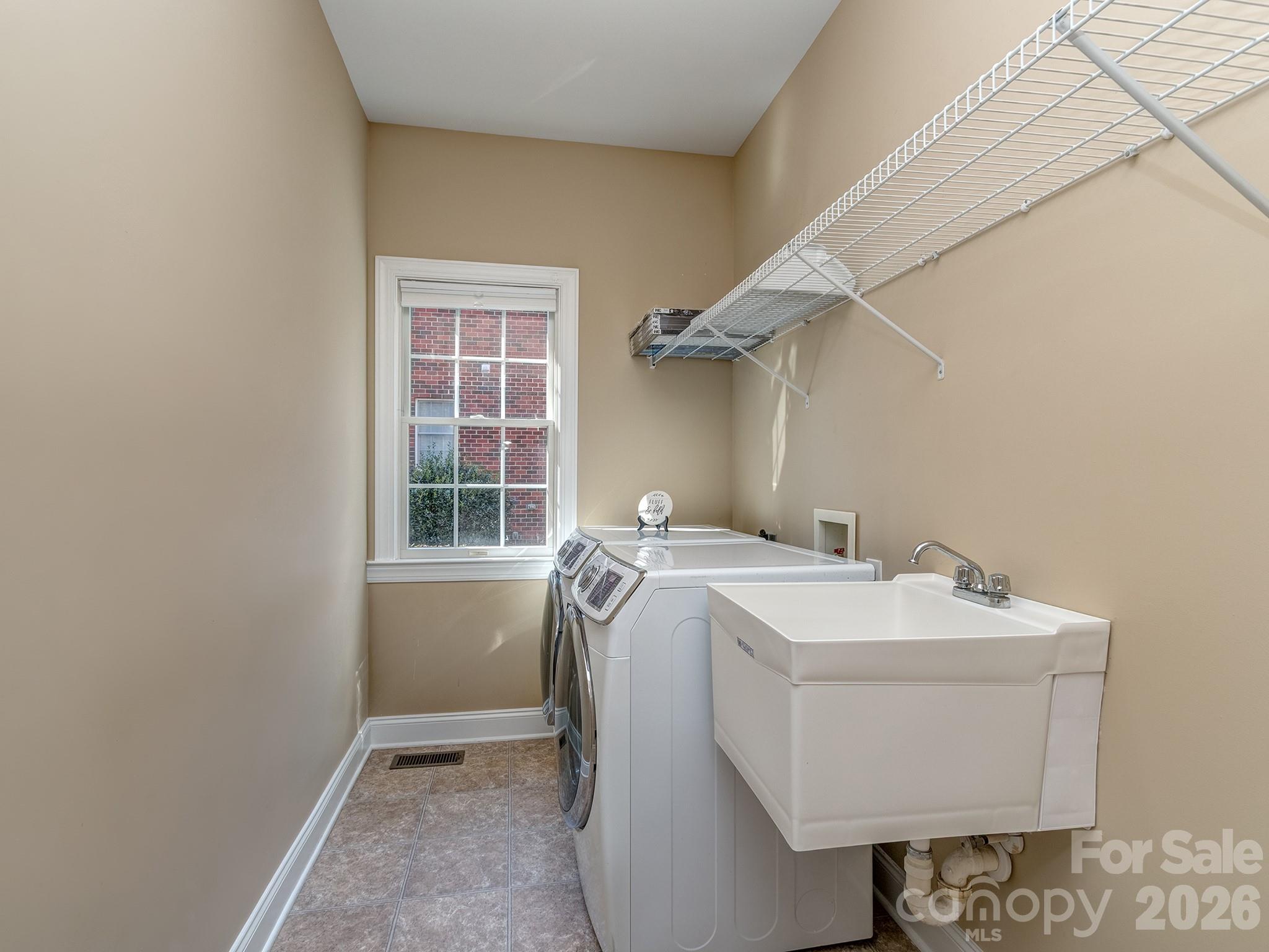614 Ashgrove Lane Charlotte NC 28270