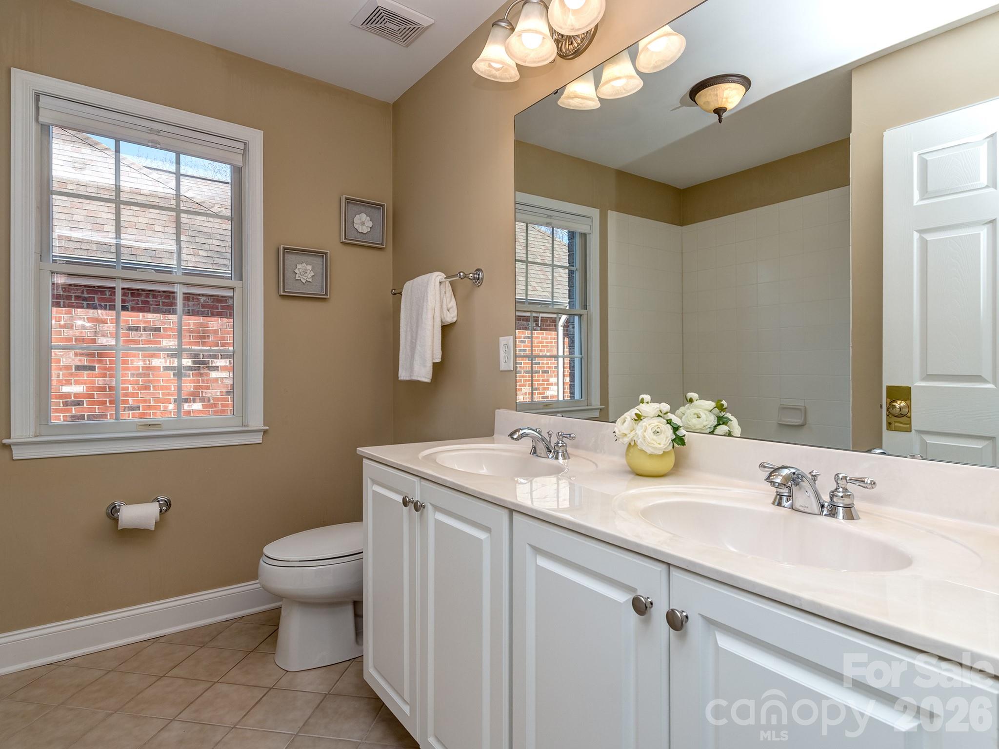 614 Ashgrove Lane Charlotte NC 28270