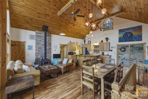 163 Bear Track Lane Vilas NC 28692