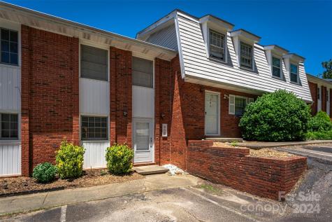 303 Southway Garden Road Arden NC 28704
