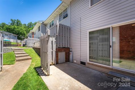 303 Southway Garden Road Arden NC 28704