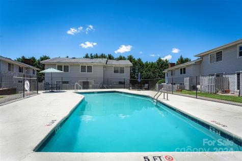 303 Southway Garden Road Arden NC 28704