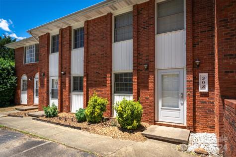303 Southway Garden Road Arden NC 28704