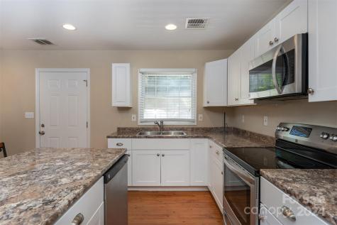 303 Southway Garden Road Arden NC 28704