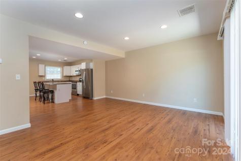 303 Southway Garden Road Arden NC 28704