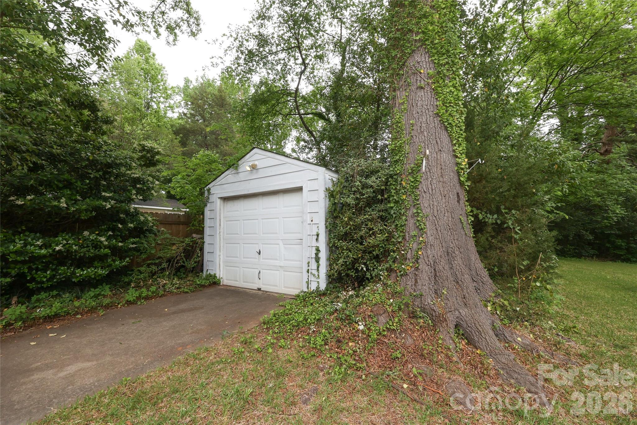 1456 Briar Creek Road Charlotte NC 28205