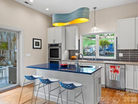 46 Pinecroft Road Asheville NC 28804