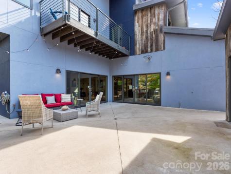 46 Pinecroft Road Asheville NC 28804