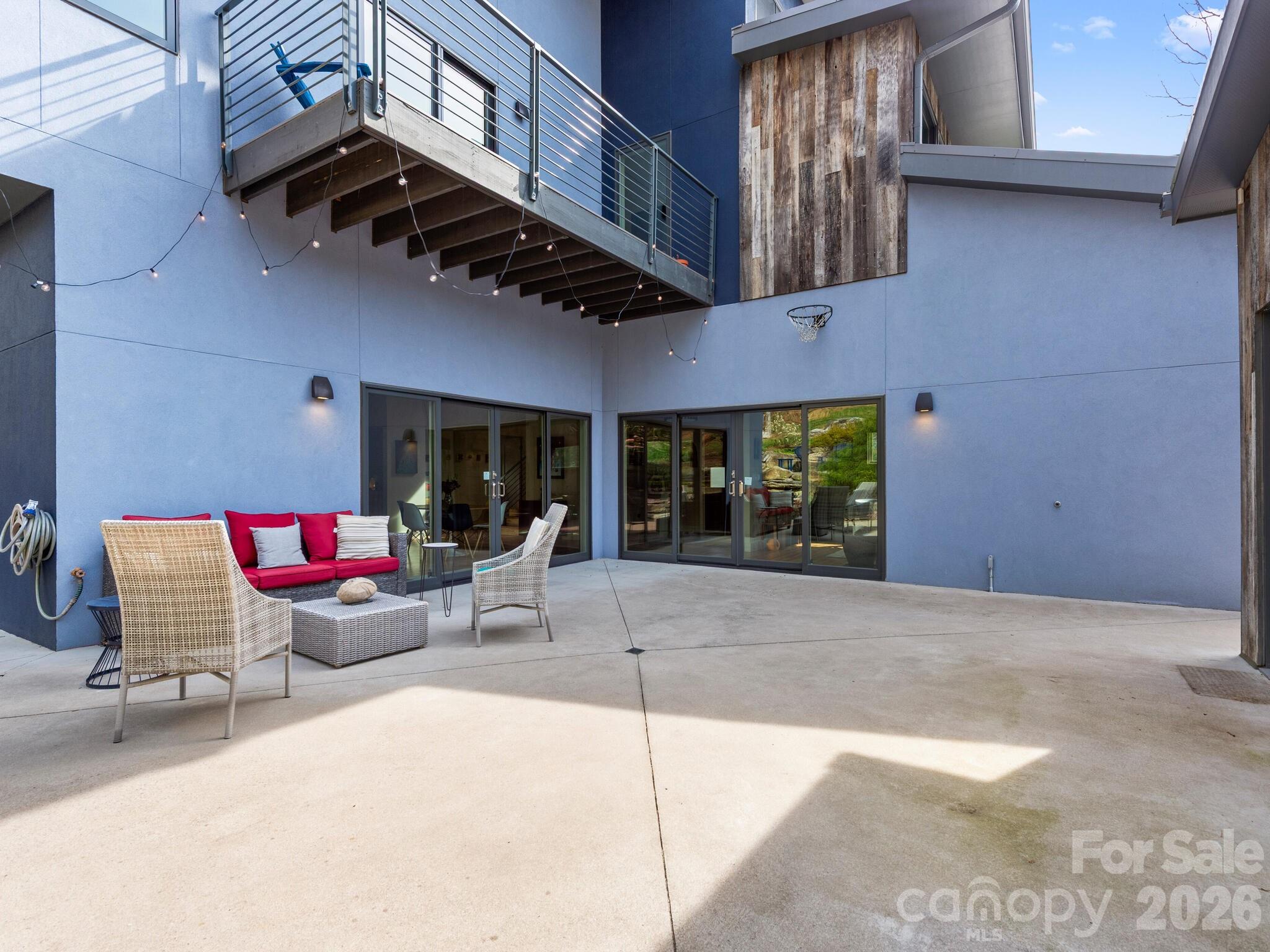 46 Pinecroft Road Asheville NC 28804