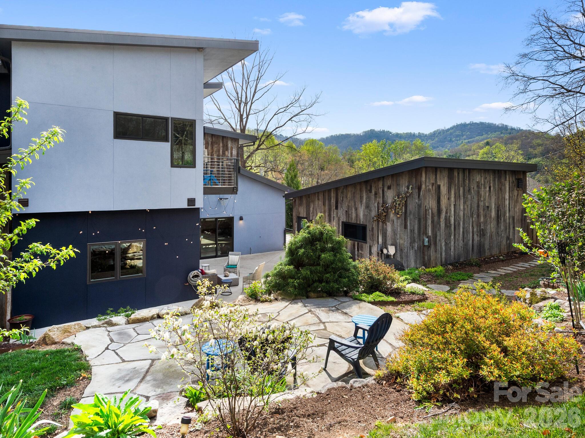 46 Pinecroft Road Asheville NC 28804