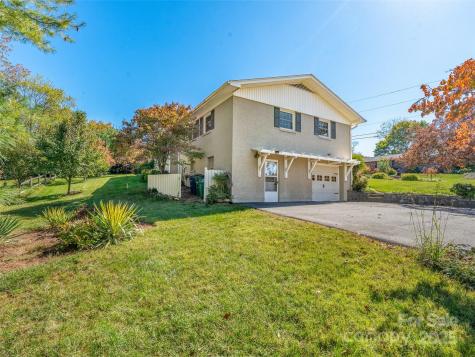 17 Sunset Drive Weaverville NC 28787