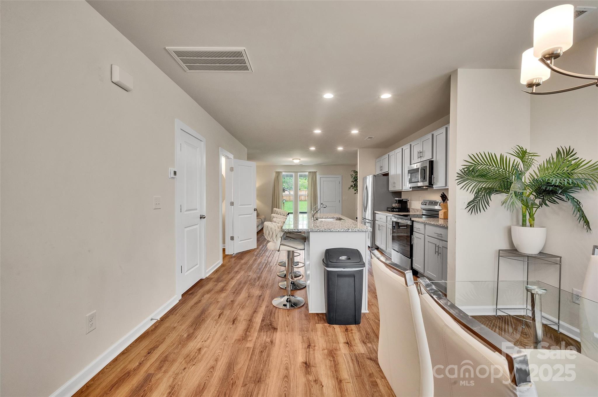 231 Hoskins Avenue Drive Charlotte NC 28208