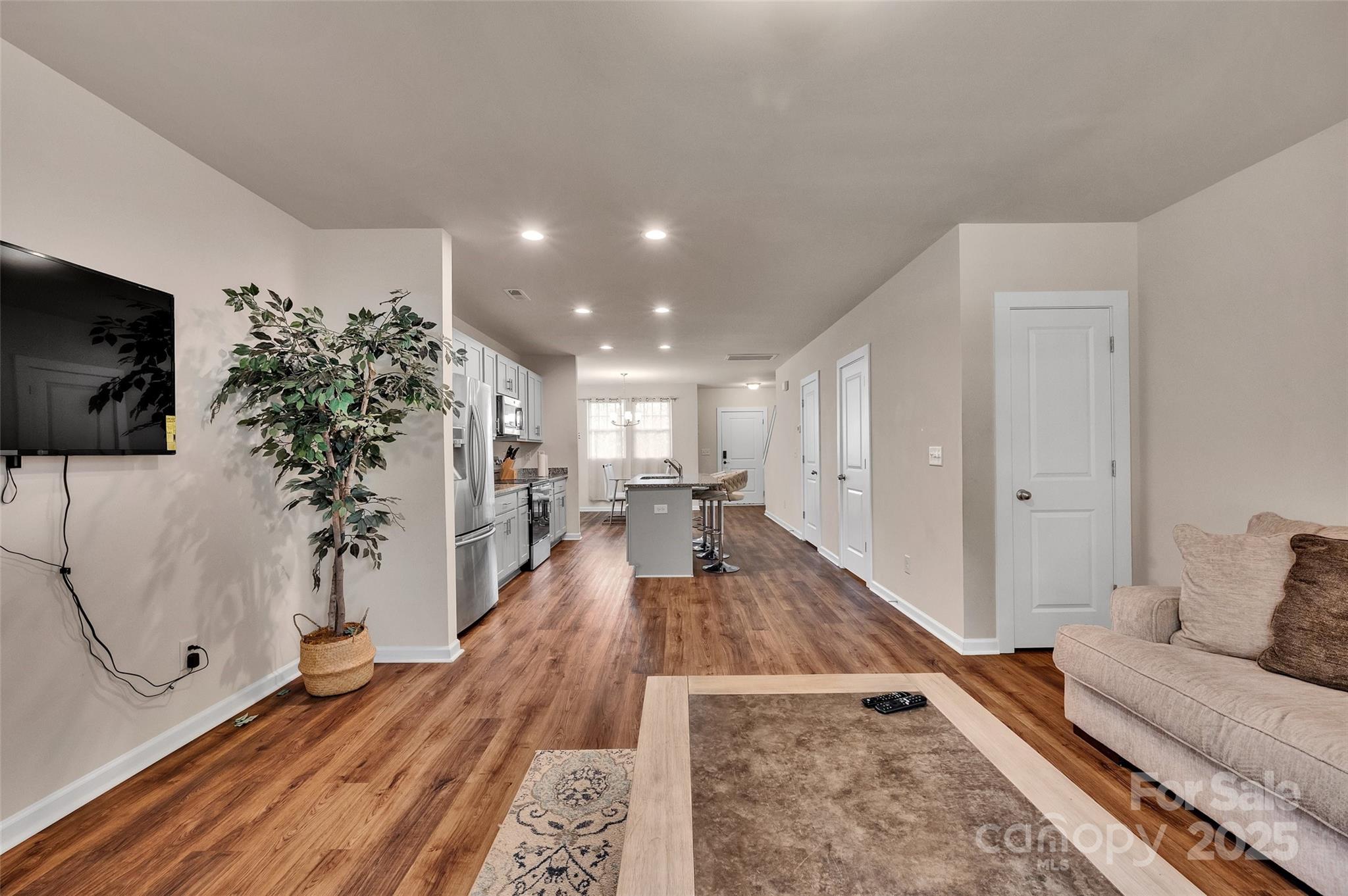 231 Hoskins Avenue Drive Charlotte NC 28208