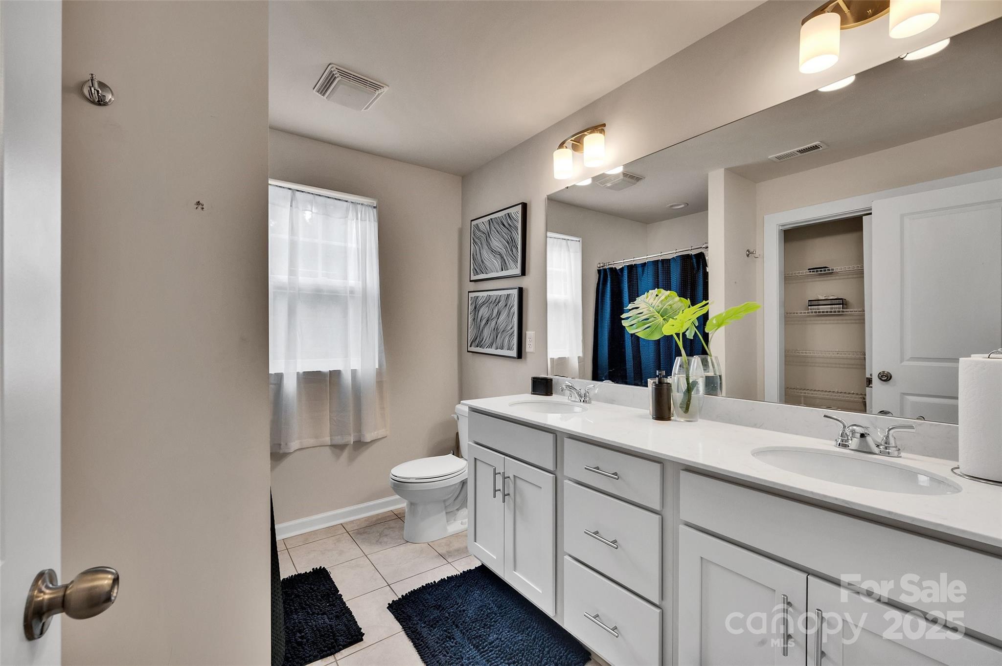 231 Hoskins Avenue Drive Charlotte NC 28208