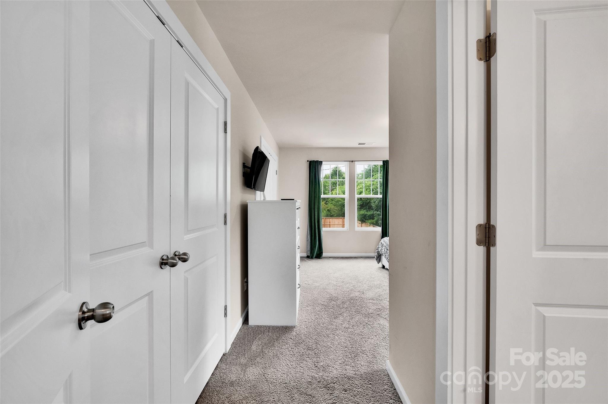 231 Hoskins Avenue Drive Charlotte NC 28208