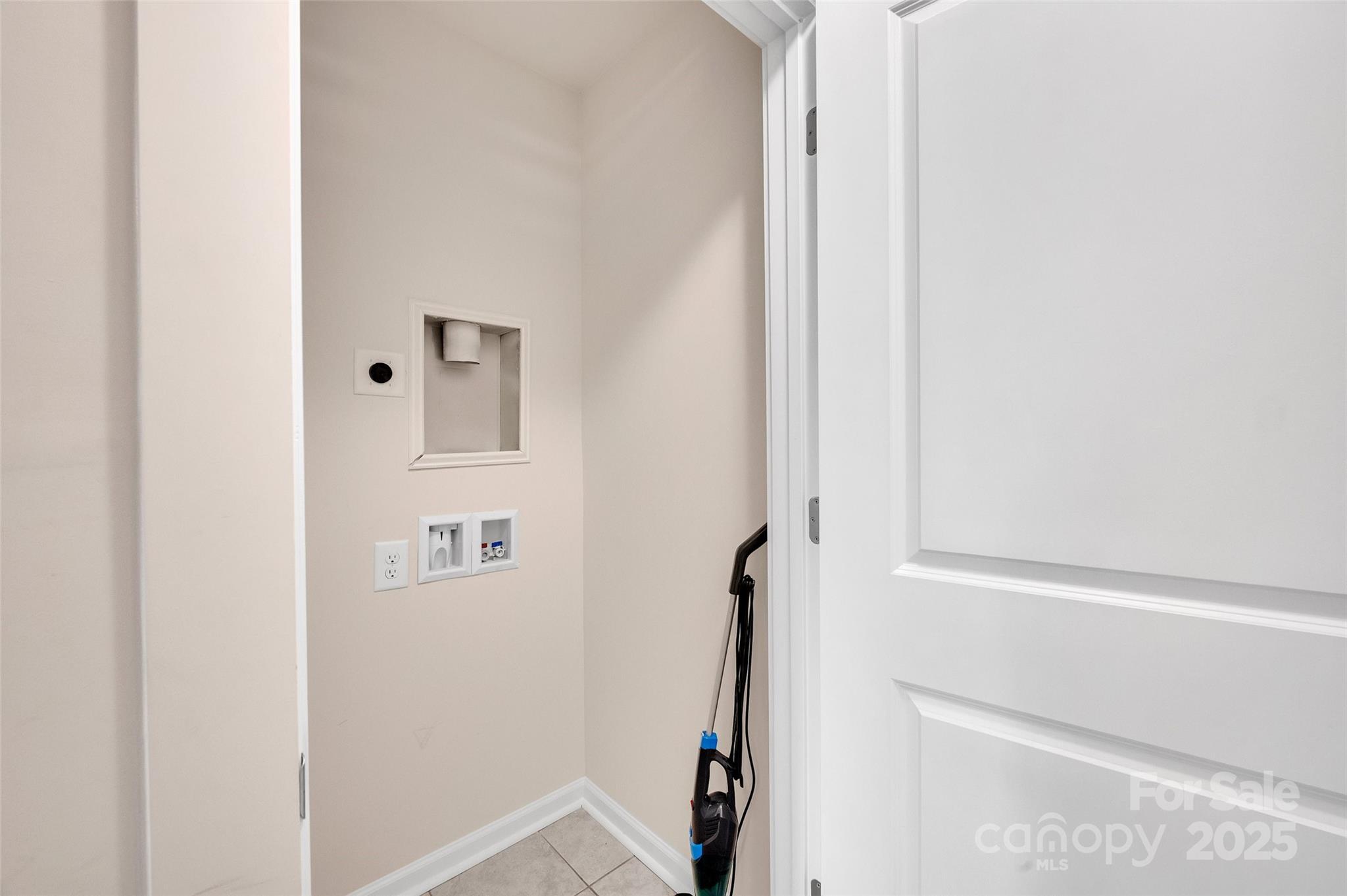 231 Hoskins Avenue Drive Charlotte NC 28208