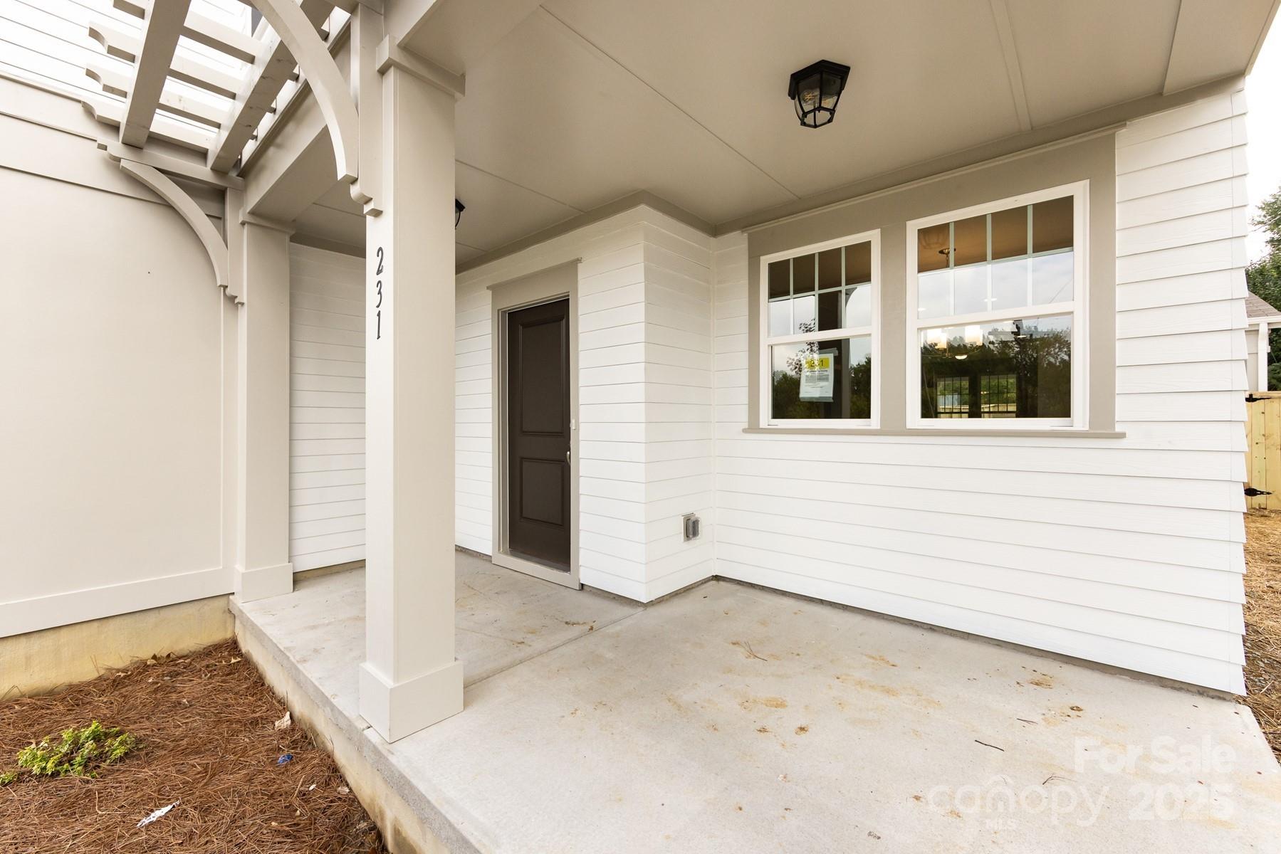 231 Hoskins Avenue Drive Charlotte NC 28208