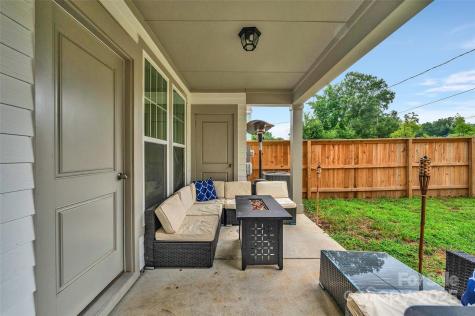231 Hoskins Avenue Drive Charlotte NC 28208