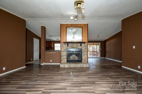 6 Wisteria Court Asheville NC 28806