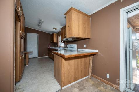 6 Wisteria Court Asheville NC 28806