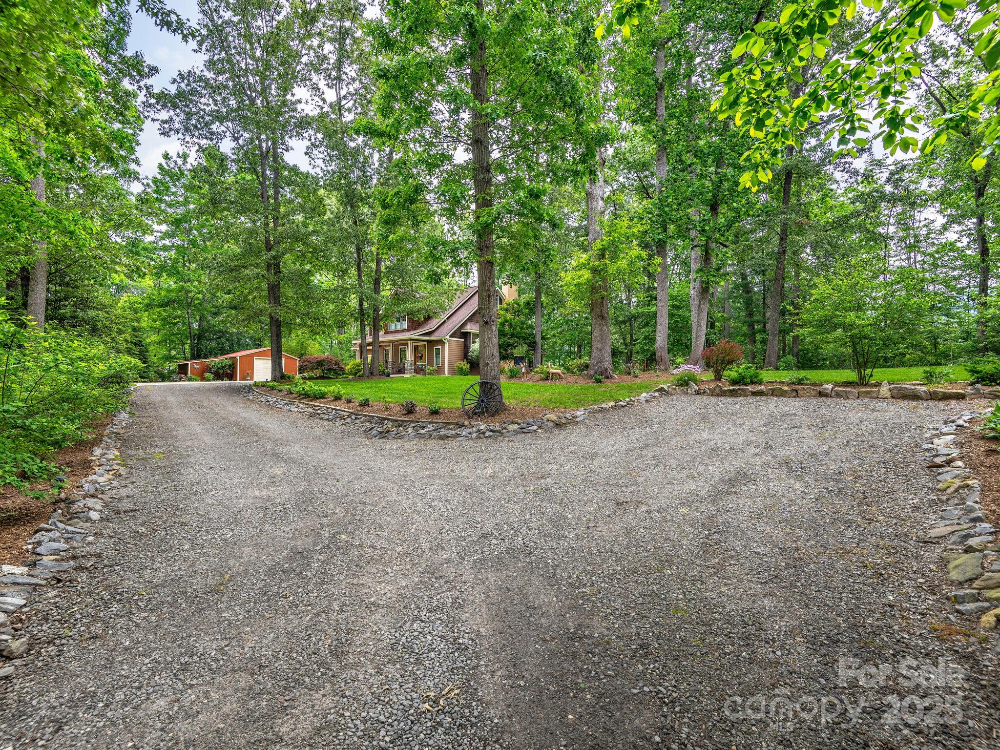 15 Bonnies Lane Asheville NC 28803