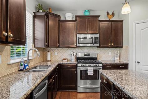4638 Cecilia Lane Charlotte NC 28273