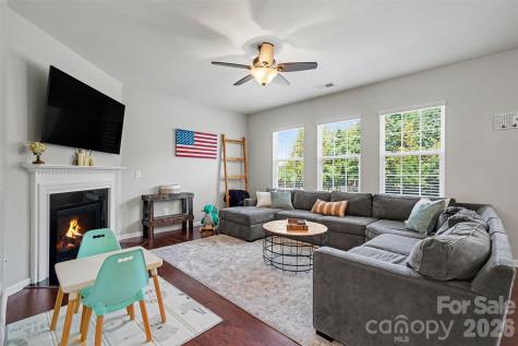 4638 Cecilia Lane Charlotte NC 28273