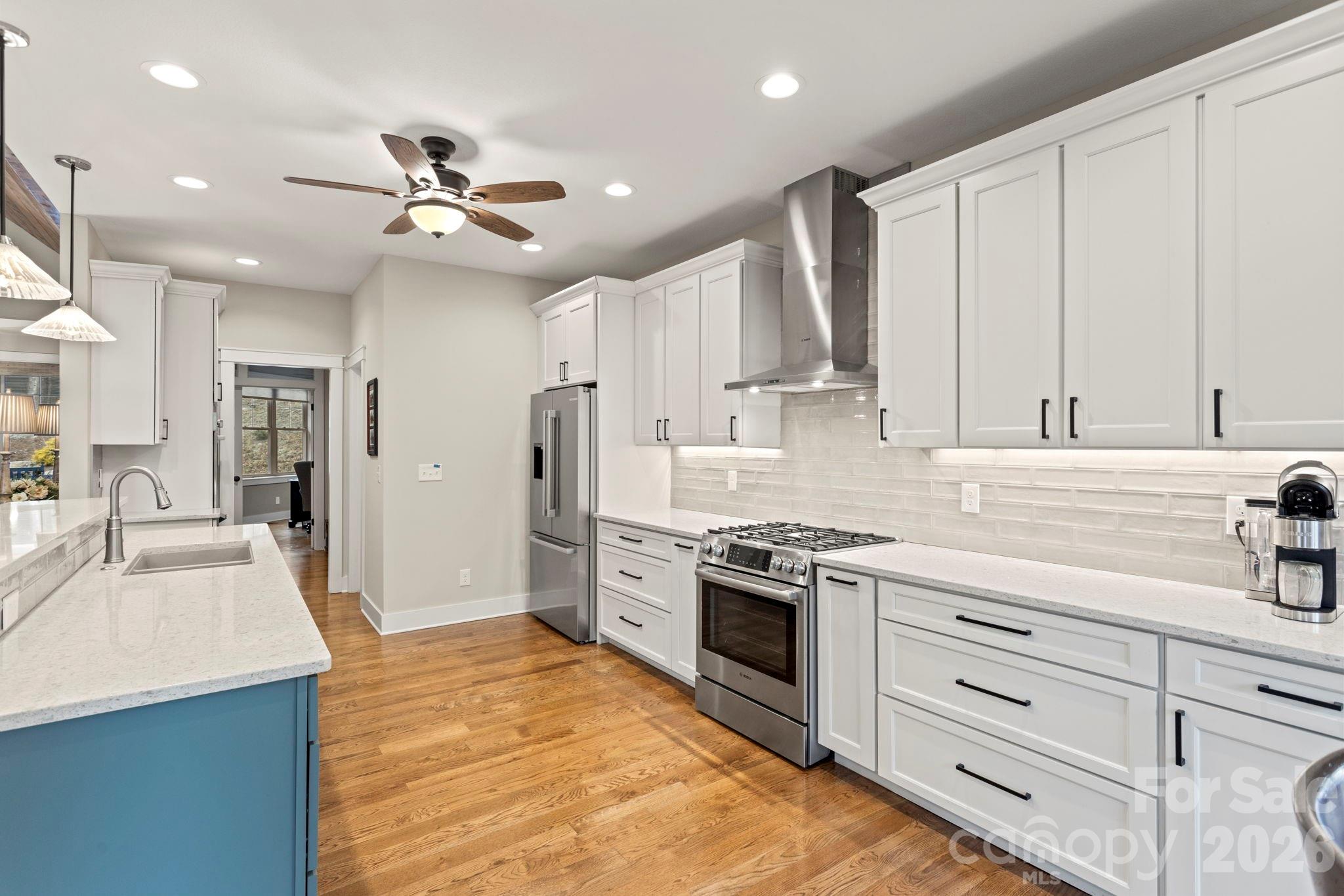 719 Overlook Drive Flat Rock NC 28731