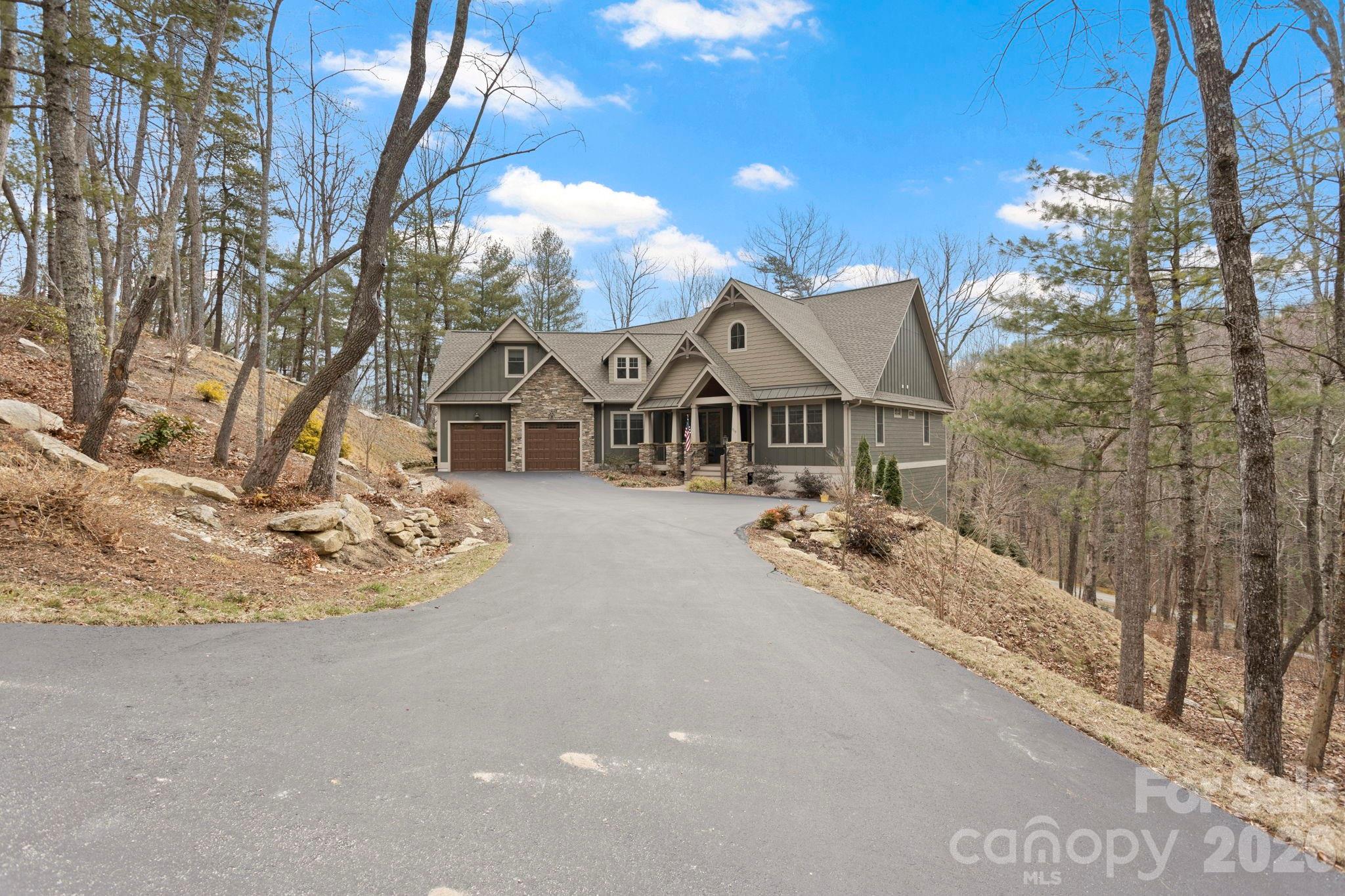 719 Overlook Drive Flat Rock NC 28731