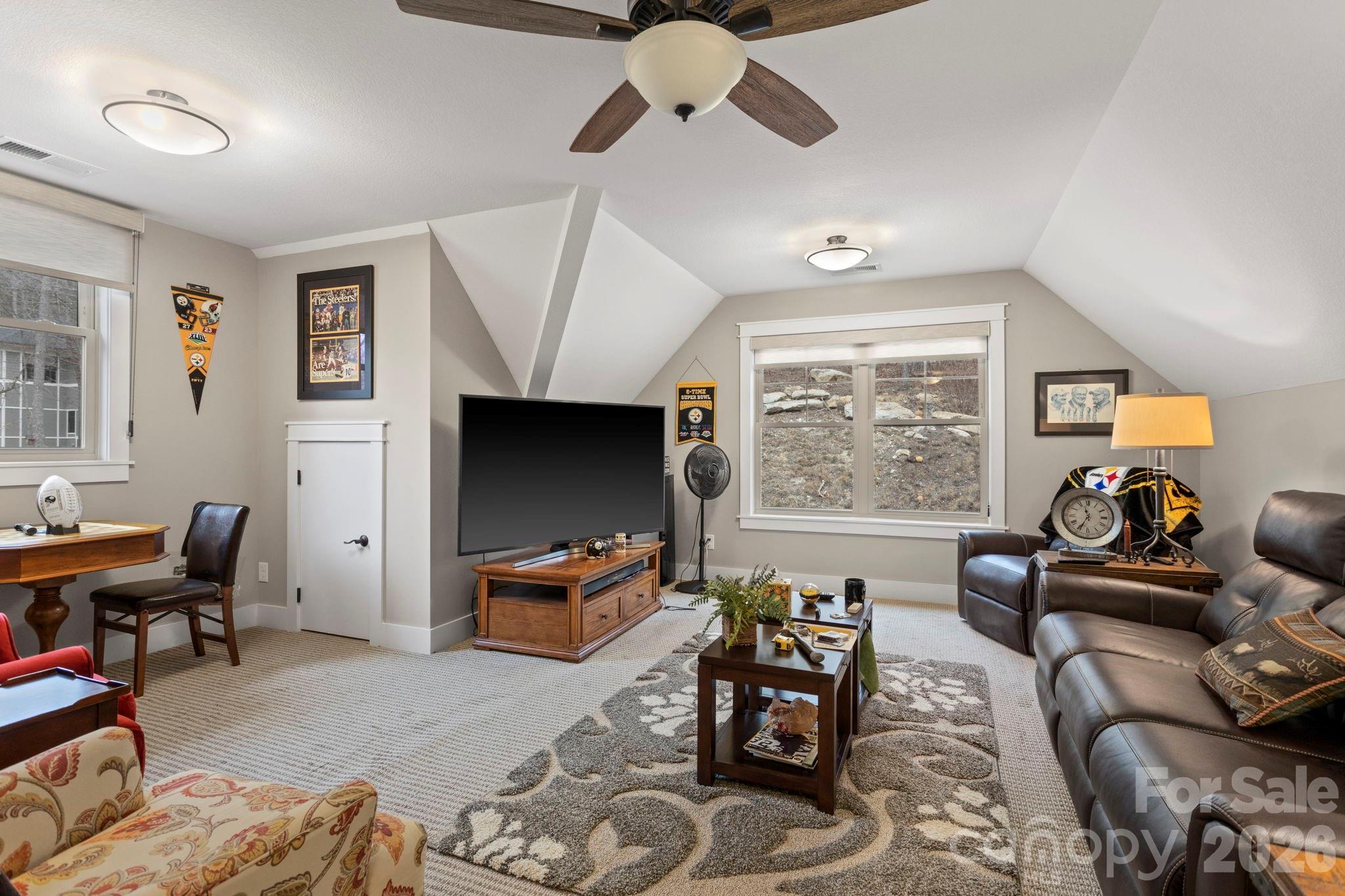 719 Overlook Drive Flat Rock NC 28731