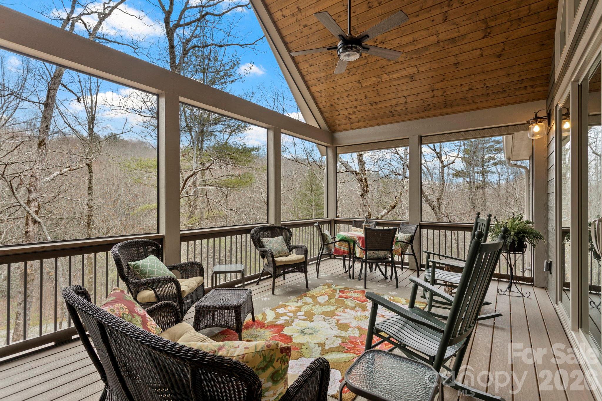 719 Overlook Drive Flat Rock NC 28731
