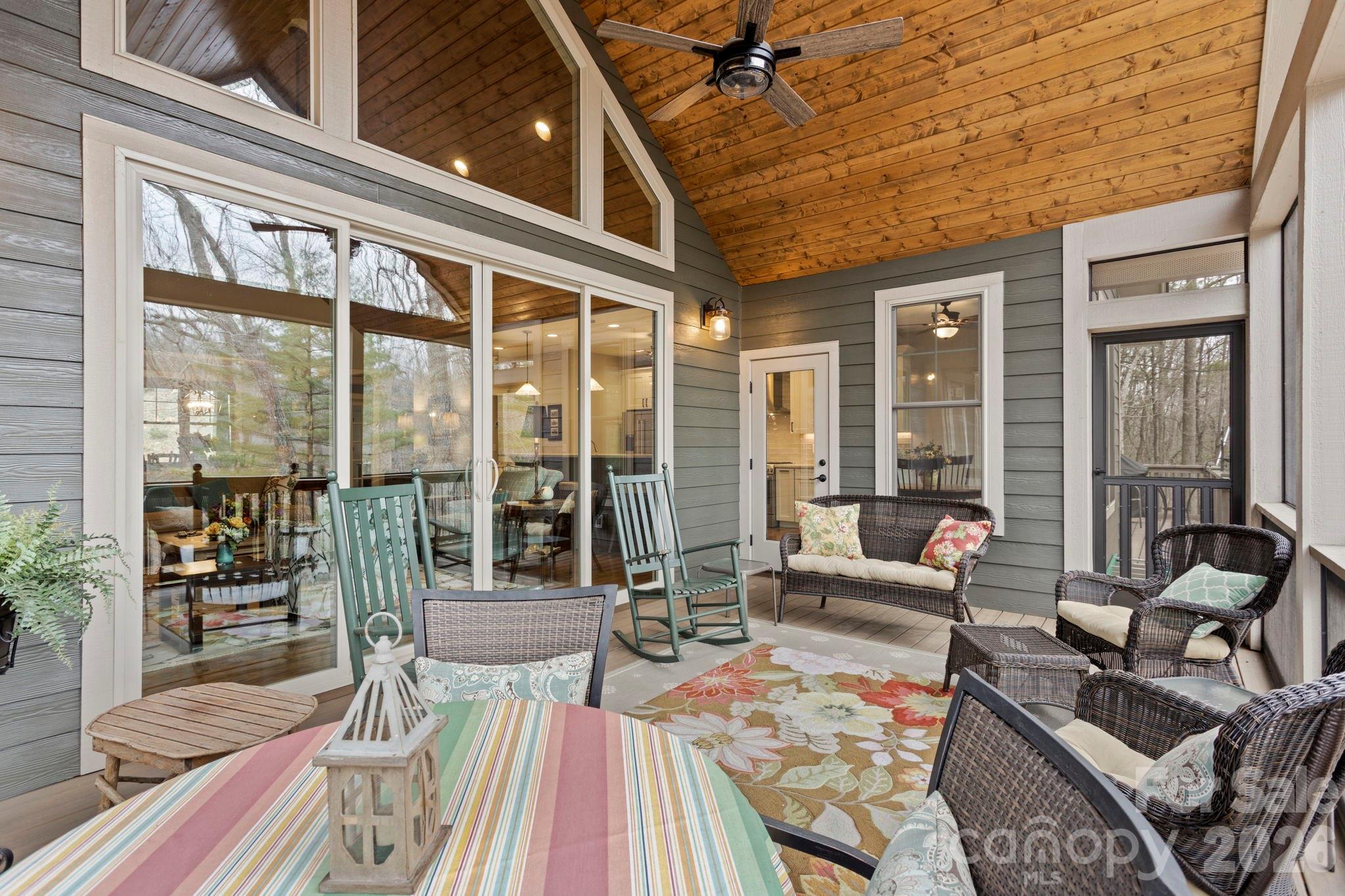 719 Overlook Drive Flat Rock NC 28731