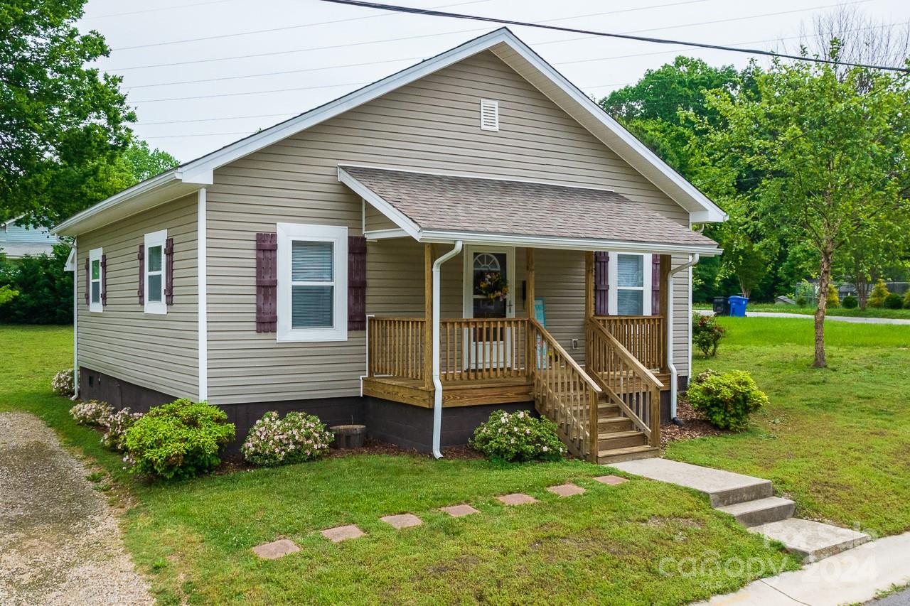 416 Dingler Avenue Mooresville NC 28115