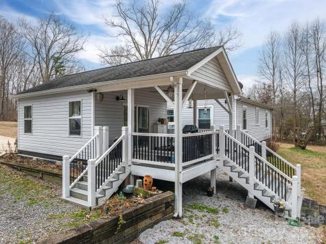 2033 Puetts Chapel Road Bessemer City NC 28016
