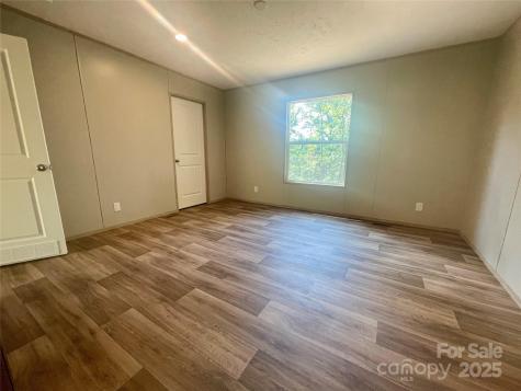 22 Mcgee Hill Road Fairview NC 28730