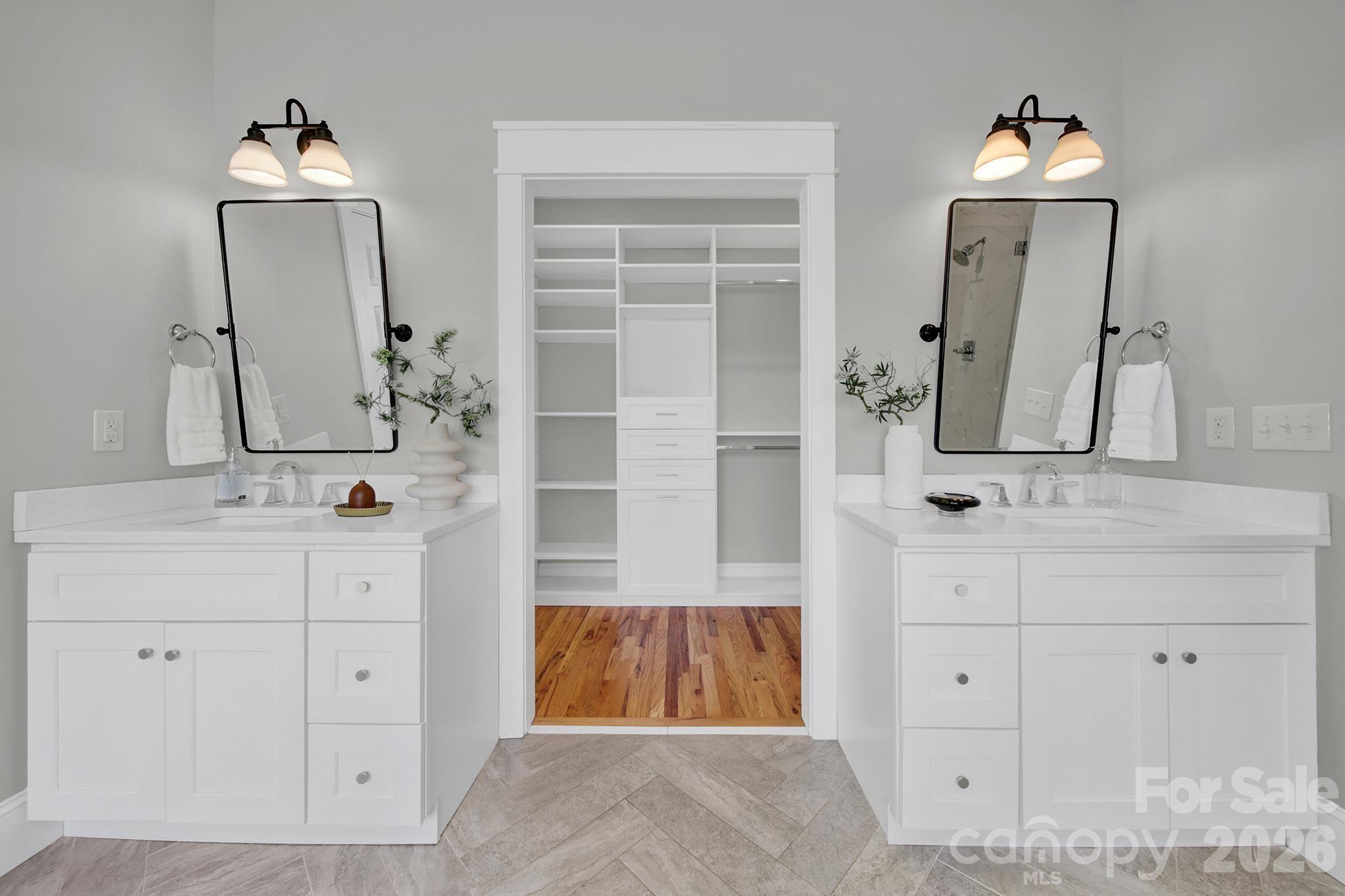 532 Melbourne Court Charlotte NC 28209