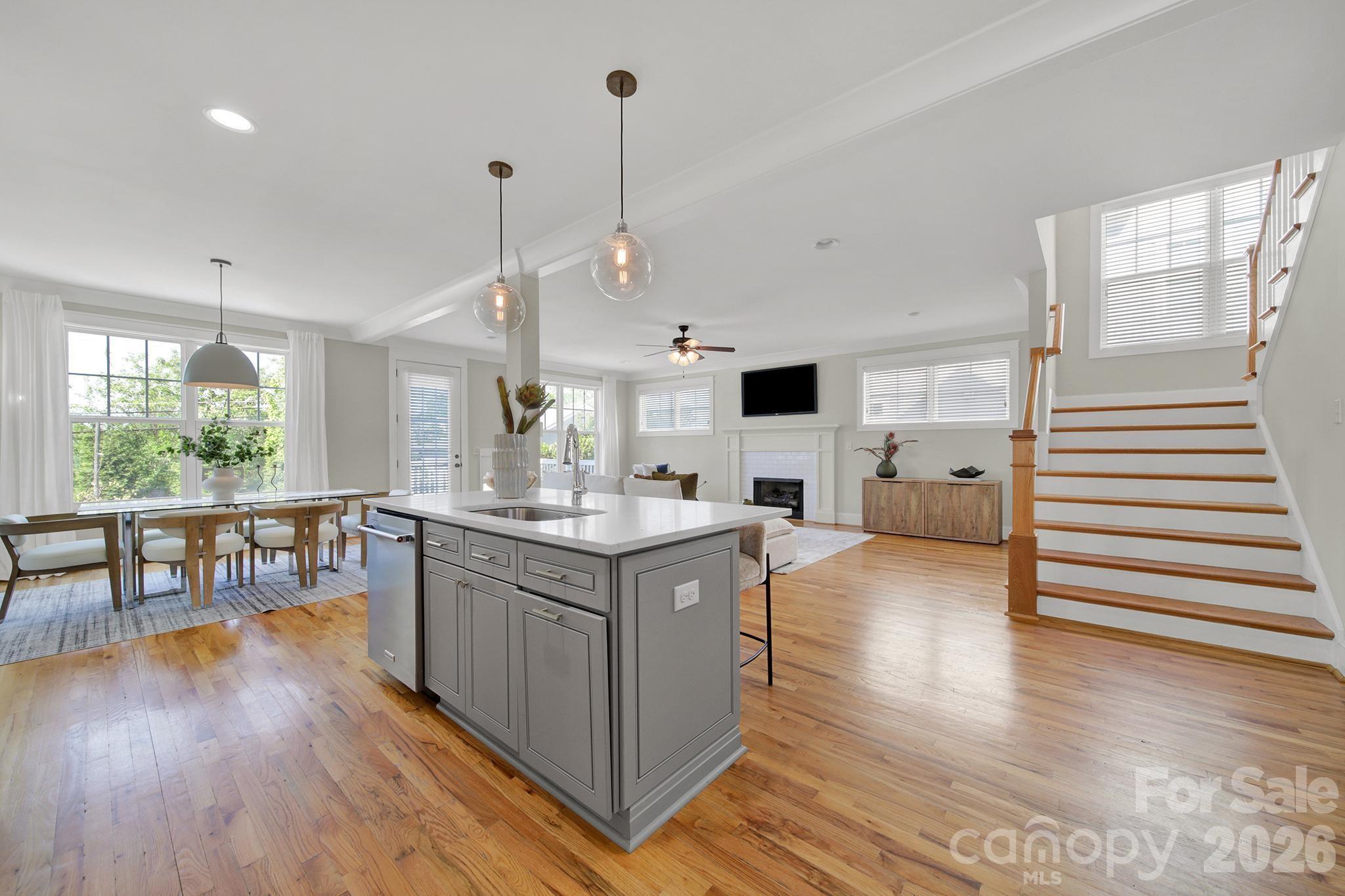532 Melbourne Court Charlotte NC 28209