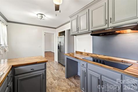 85 Bostic Street Marion NC 28752