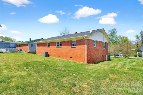85 Bostic Street Marion NC 28752